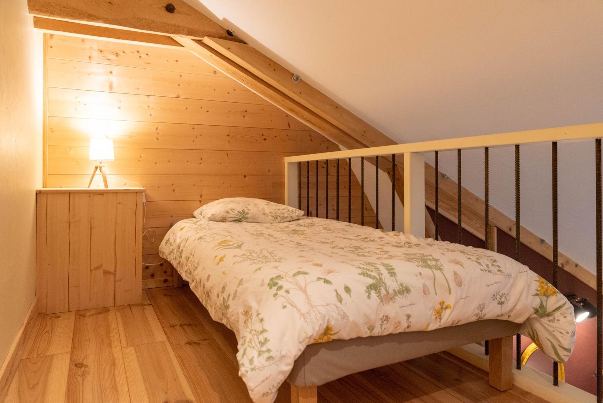 Les Balcons De La Terrasse Bed & Breakfast Arsac-en-Velay Luaran gambar